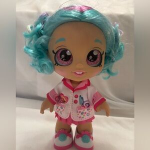Kindi Kids Fun Time Friends Dr. Cindy Pops 10" Doll – Original Outfit